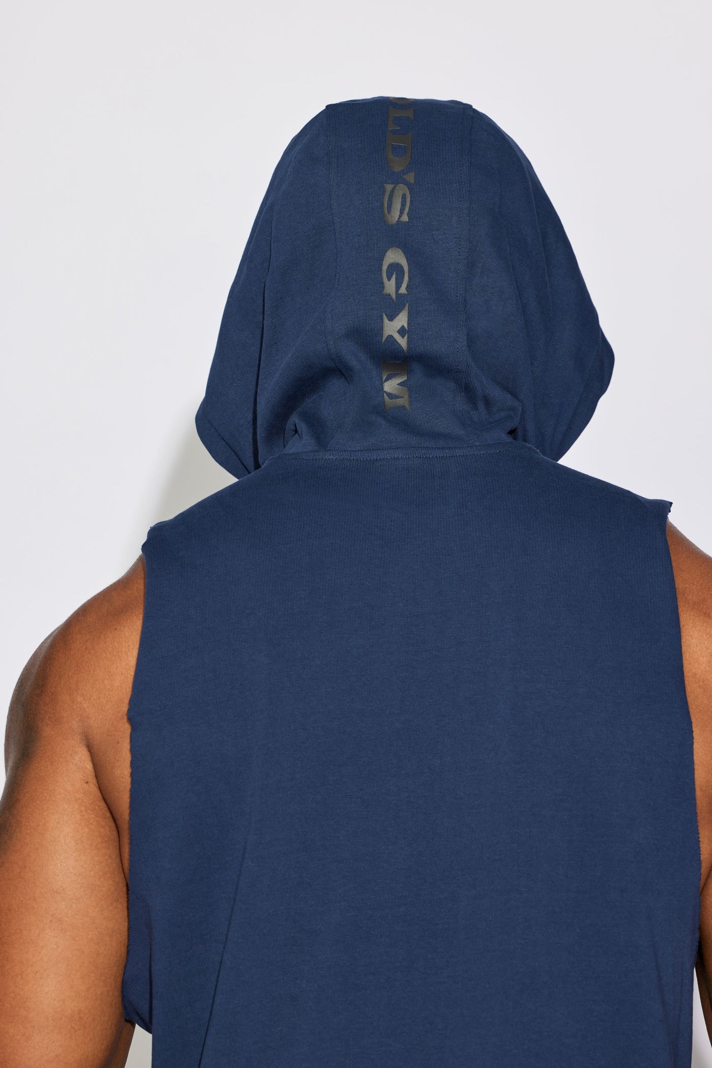 Train Sleeveless Muscle Hoodie